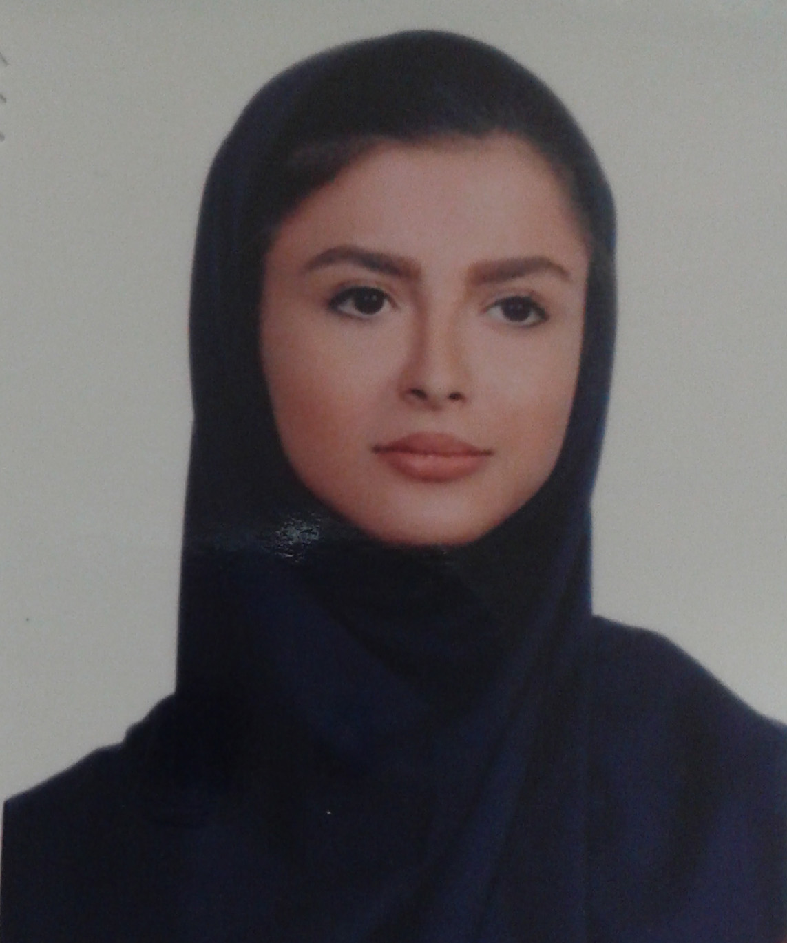 زهرا شهریاری